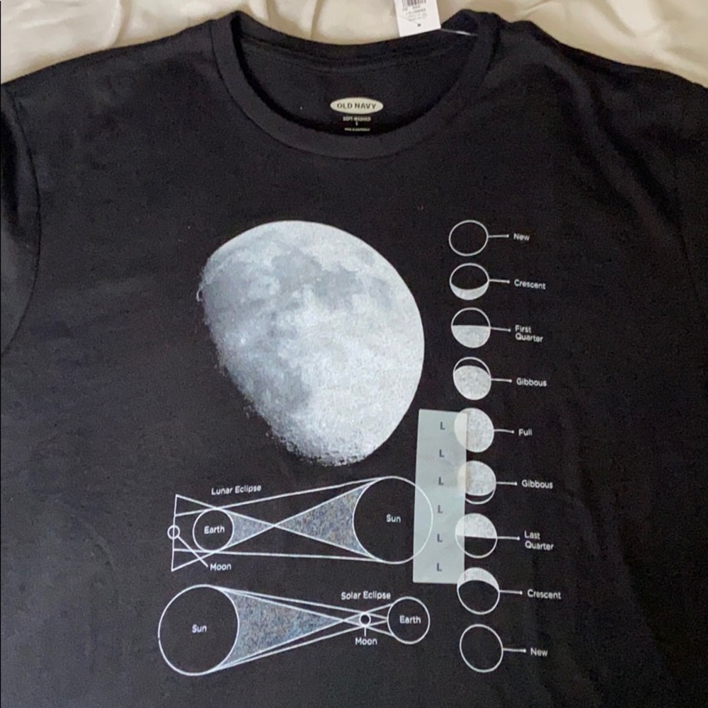 Graphic Old Navy shirt